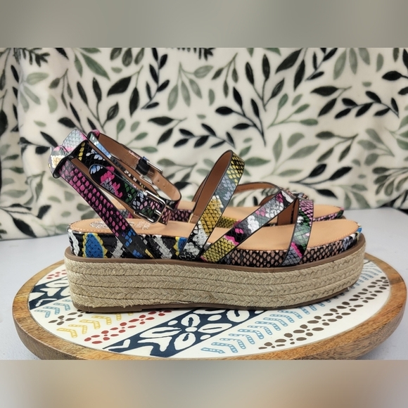 Vince Camuto Aevie Snake Print Leather Strappy Platform Espadrille Wedge Sandals - Picture 5 of 9